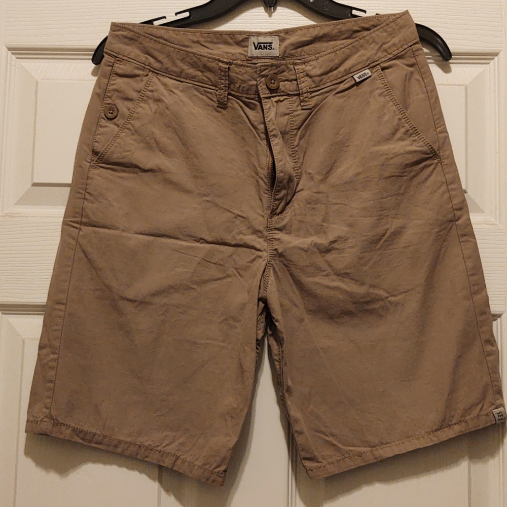 Vans khaki shorts